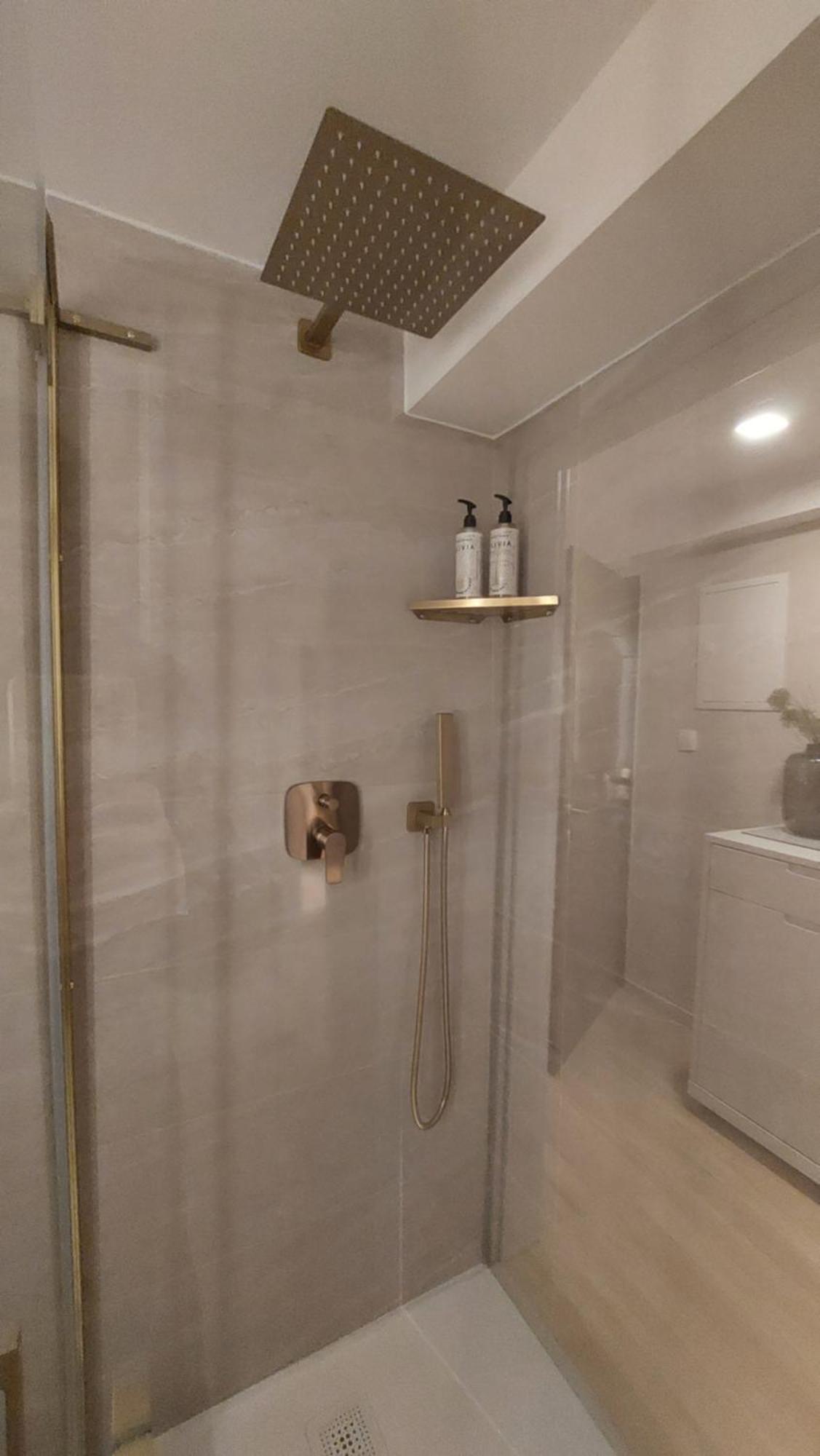 Bartolomeo Apartment Любляна Экстерьер фото